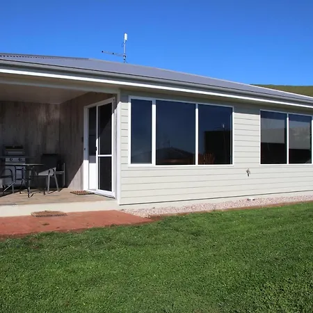 Penguin Seaside Farm Villa Exterior photo